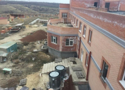 В Ростовской области подрядчиков хотят включать в реестр недобросовестных за срыв сроков сдачи соцобъектов