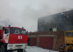 Объятый пламенем склад почти три часа полыхал под Ростовом
