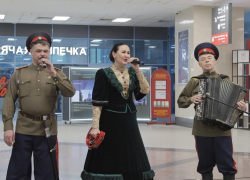 В день освобождения Ростова на главном ЖД вокзале прошел концерт 