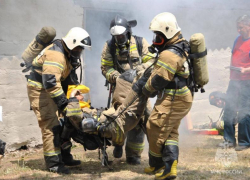 К ликвидации пожаров за сутки привлекли 80 специалистов в Ростовской области 