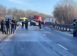 Четыре человека погибли и двое пострадали в жутком ДТП под Ростовом