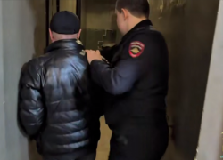 Вооружённые преступники напали на дом в Ростовской области и похитили имущество на 1,7 млн рублей