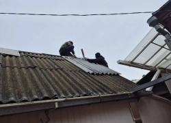 В Ленинском районе Ростова из-за непогоды несколько домов получили повреждения