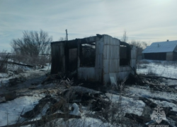 Пожилой мужчина погиб при пожаре в летней кухне в Ростовской области