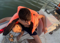 В Ростове спасли пловца возле Зеленого острова