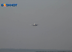 В аэропорту Ростова из-за сообщения о бомбе экстренно садится самолет