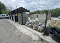 В Ростове на контейнерной площадке решили проблемы с вывозом отходов