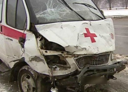 Устрашающих масштабов массовая авария с автомобилями МЧС, ГИБДД и скорой помощи произошла в Ростовской области