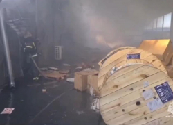 На складе в Советском районе Ростова ликвидировали открытое горение