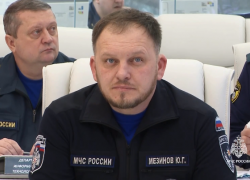 Пожарный из Ростова Юрий Мезинов стал помощником главы МЧС России