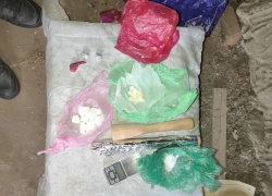 Полиция задержала семью наркоторговцев в Ростовской области