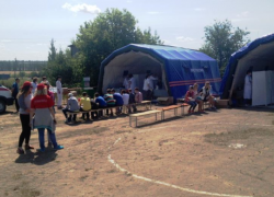 Педиатры из Ростовской области осмотрели на границе детей из Донбасса 