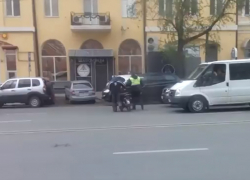Забавная погоня гаишника за мотоциклистом в Ростове попала на видео