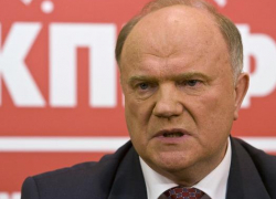 Геннадий Зюганов попросил оставить Владимира Бессонова в покое 