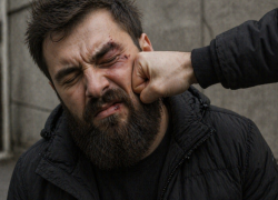 Уже не первый конфликт: в Батайске цыгане жестко избили соседа из-за бороды 