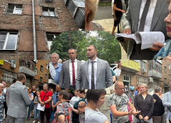 «Поговорим по-мужски»: администрация Ростова организовала очную ставку с жильцами аварийного дома