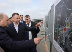 Юрий Слюсарь заявил, что брутто-контракты помогут наладить регулярность маршрутов общественного транспорта