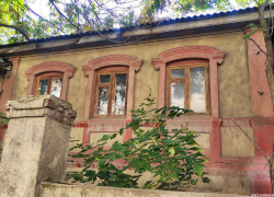 В центре Ростова сносят особняк конца XIX века в переулке Островского