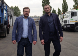 В Ростове ежедневно вывозят более тысячи тонн мусора, но проблемные площадки остаются