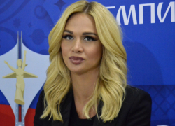 Красавица-посол Лопырева обратилась к бразильской футбольной звезде Неймару в Ростове
