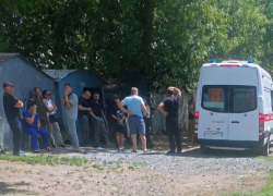 В гараже Ростова нашли тела 20-летнего парня и 18-летней девушки