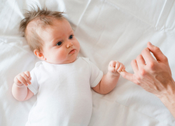 Ростовские врачи провели серию операций новорожденному из Луганска с патологиями ЖКТ