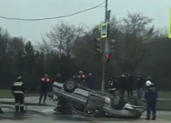 Двое ростовчан пострадали в нелепом ДТП на одном из перекрестков
