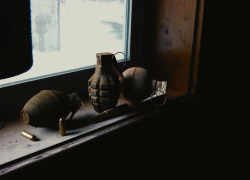 В Ростове мужчина с гранатой в руках ограбил отделение Сбербанка