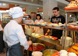 Из-за санкций в Ростове закрываются столовые