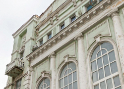 Пожар на крыше в центре Ростова ликвидировали с помощью пяти автоцистерн