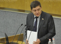 Олег Пахолков требует спасти Волгу и Дон от стремительного обмеления 