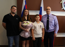 Школьника из Волгодонска наградили медалью СК России за спасение девушки