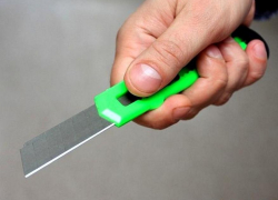 В Ростове отправили в тюрьму наркомана, нападавшего на людей с канцелярским ножом