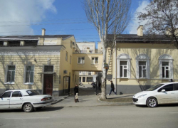 В Ростове поликлиники прекратят прием онкобольных
