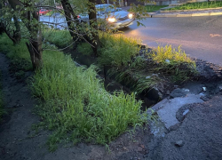 В Ростове-на-Дону пожилая женщина утонула во время сильного ливня