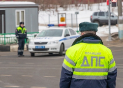В Таганроге оперативники ФСБ задержали гаишников-взяточников