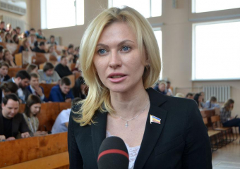 Опозорившаяся историей с айфоном Екатерина Стенякина будет представлять Ростовскую область в Госдуме