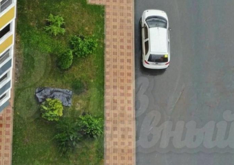 В Суворовском парень выпал из окна 11 этажа