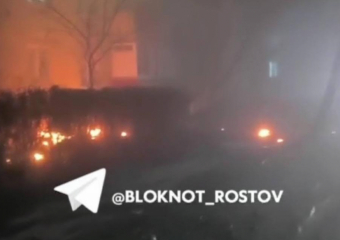 Жильцы пострадавшего от атаки БПЛА дома в Таганроге вернулись в свои квартиры