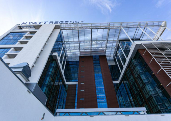 Сербский подрядчик за строительство Hyatt требует у «Группы Агроком» 5,9 млрд рублей