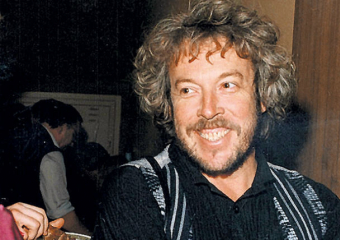 Позорный курьез из-за девушки с пылающими щеками произошел с Андреем Макаревичем в магазине Ростова