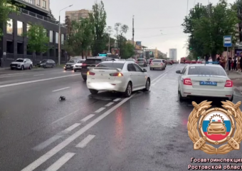 В центре Ростова иномарка сбила 14-летнего пешехода