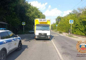 В Ростовской области грузовик сбил пожилую женщину насмерть 