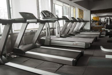 Тренировки в фитнес-клубе «Арни» - 