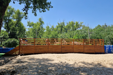 Отдых в открытом бассейне на базе отдыха «Мечта» - 