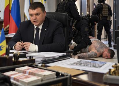 От выстрела в себя до дела о взятке: задержан замглавы Таганрога Егор Долматов 
