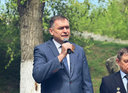 Неожиданные признания в любви и непонятный белый порошок: что происходит вокруг арестованного главы Новочеркасска