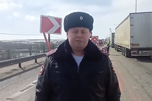 Большая пробка образовалась на трассе М4 «Дон» из-за ремонта моста в Ростовской области