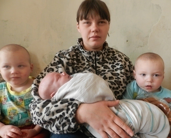 В Ростовской области многодетная мать с тремя детьми живет на 20 рублей в день