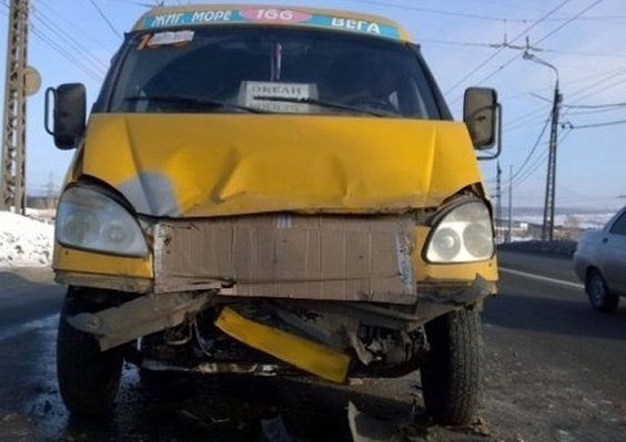 Пьяный автоинспектор устроил тройное ДТП с «Газелью» в Ростовской области